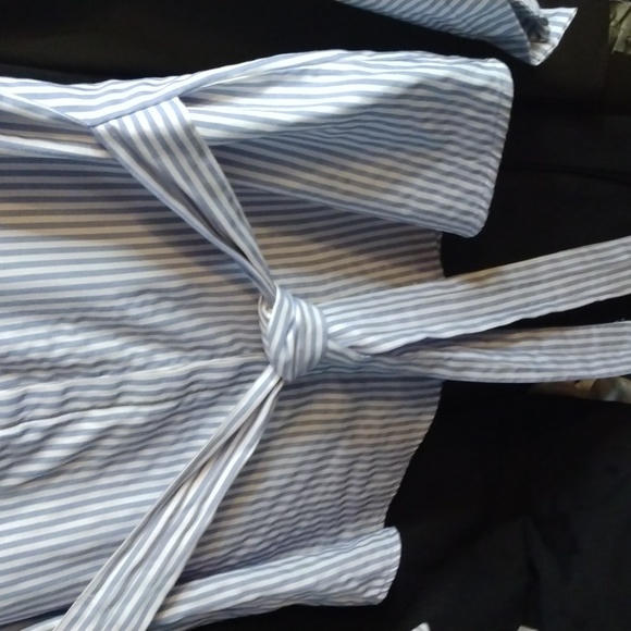 Guess women's long sleeve blouse Sz xsmall - Picture 4 of 17